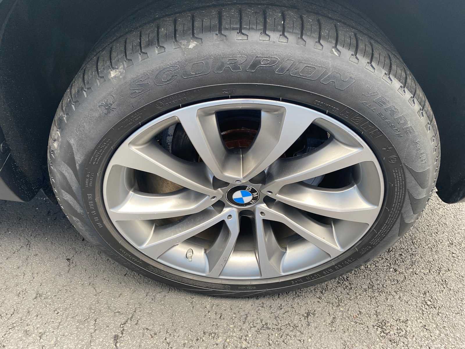 Used 2018 BMW X6 M50i AWD/4WD image 37