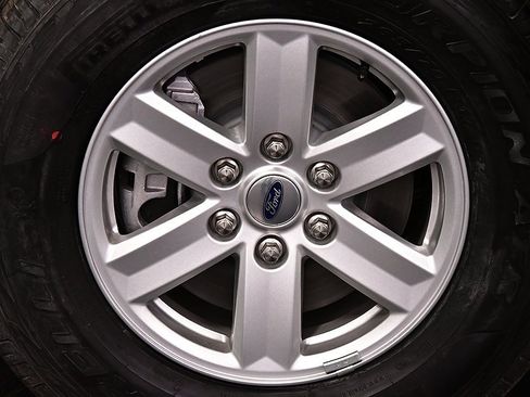 New 2025 Ford F150 XL w/ Equipment Group 103A High image 9