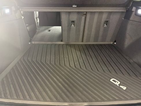 Used 2024 Audi Q4 e-tron Premium Plus w/ Premium Plus AWD/4WD image 14