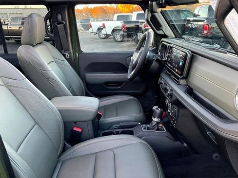 Used 2024 Jeep Wrangler High Altitude image 7