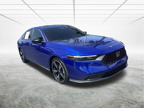 Used 2024 Honda Accord Sport image 2