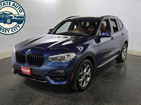 Used 2021 BMW X3 xDrive30i w/ Premium Package AWD/4WD image 3