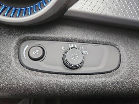 New 2026 Chevrolet Trax LS image 15