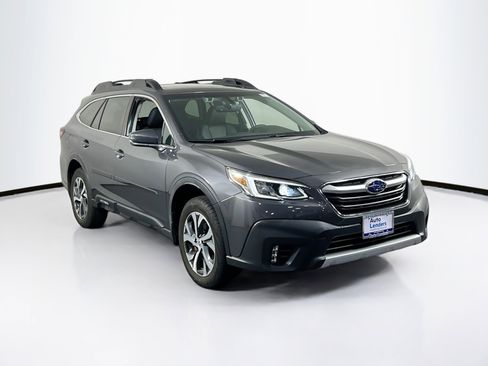 Used 2022 Subaru Outback Limited image 3