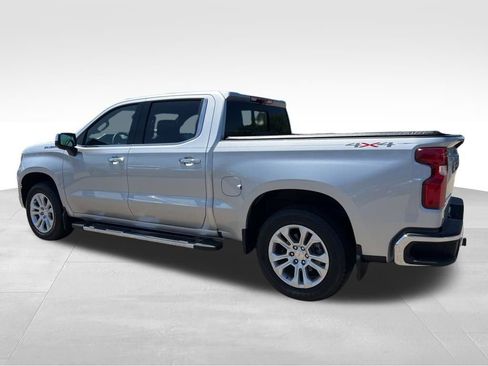 Used 2022 Chevrolet Silverado 1500 LTZ w/ LTZ Premium Package AWD/4WD image 9
