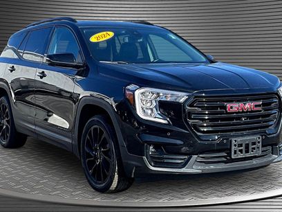 Used 2024 GMC Terrain SLT w/ Infotainment Package II