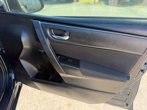 Used 2018 Toyota Corolla LE image 17