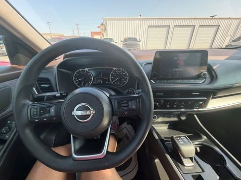 Used 2023 Nissan Rogue S FWD image 32