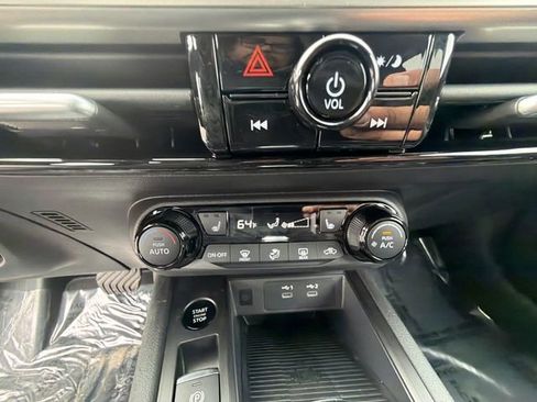 New 2026 Nissan Kicks SV w/ SV Premium Package image 18