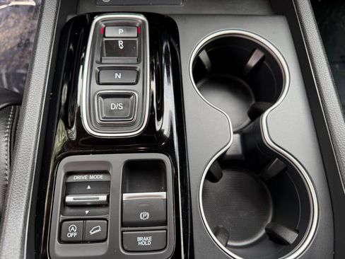 Used 2025 Honda Pilot Touring image 28