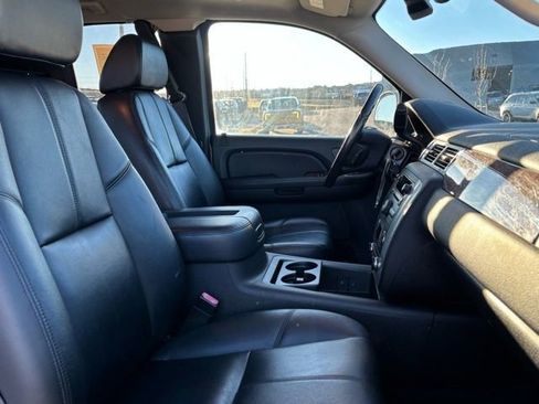 Used 2008 GMC Sierra 2500 SLT w/ Z71 Off-Road Package image 25