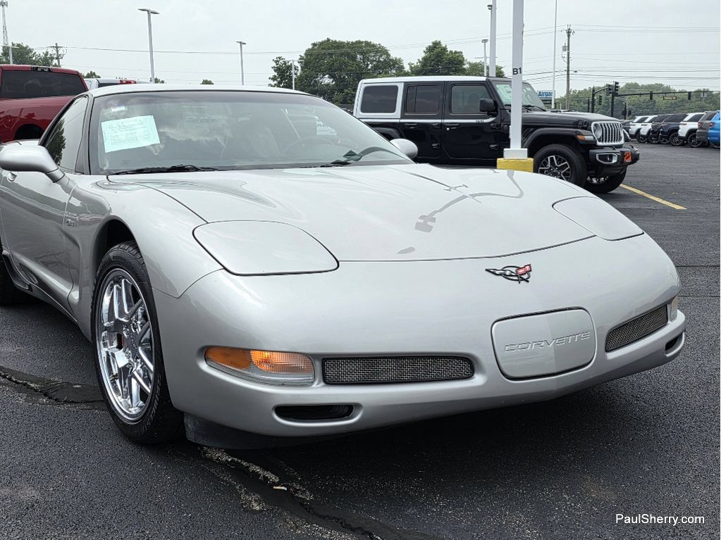 Used 2004 Chevrolet Corvette Z06 w/ Memory Package RWD image 6