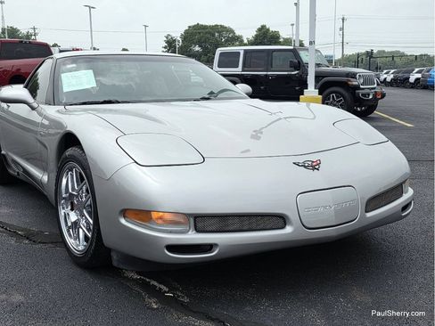 Used 2004 Chevrolet Corvette Z06 w/ Memory Package RWD image 6