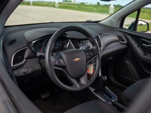 Used 2020 Chevrolet Trax LS w/ Tint and Cruise Package FWD image 13