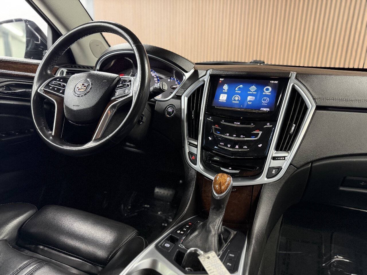 Used 2015 Cadillac SRX Luxury AWD/4WD image 16