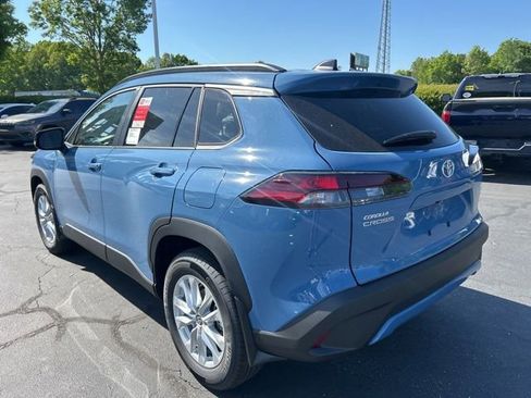 New 2026 Toyota Corolla Cross LE FWD image 9