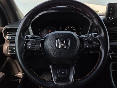 Used 2024 Honda Pilot TrailSport image 23