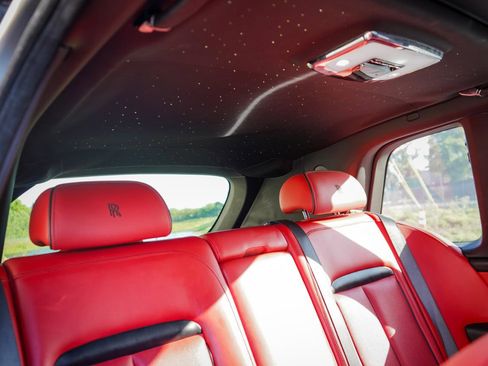 Used 2019 Rolls-Royce Cullinan AWD/4WD image 21