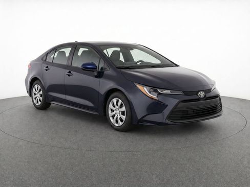 Used 2023 Toyota Corolla LE w/ Carpet Mat Package (TMS) FWD image 8