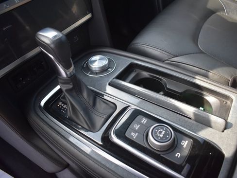 Used 2022 Nissan Armada SL w/ Midnight Edition Package AWD/4WD image 30