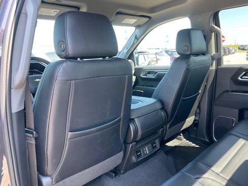 Used 2023 Chevrolet Silverado 1500 LT AWD/4WD image 45
