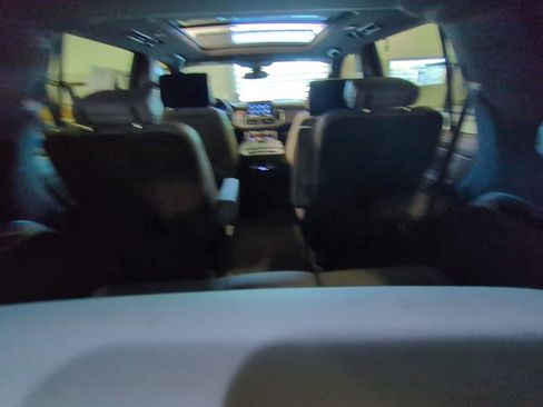 Used 2021 GMC Yukon SLT w/ SLT Luxury Plus Package image 46