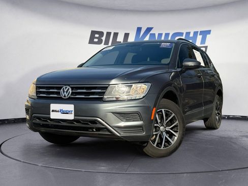 Used 2021 Volkswagen Tiguan SE image 1