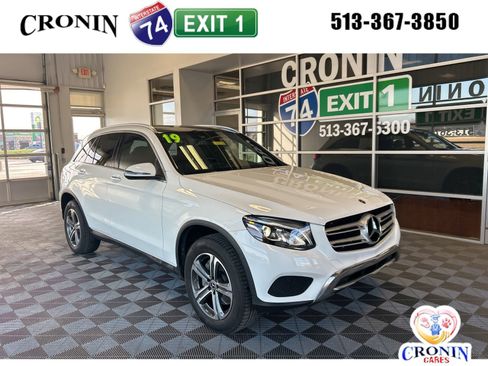 Used 2019 Mercedes-Benz GLC 300 4MATIC image 1