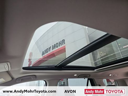 Used 2025 Honda Pilot Touring image 27