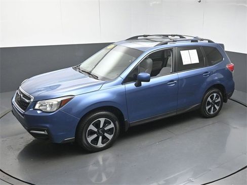 Used 2018 Subaru Forester 2.5i Premium w/ All-Weather Package image 44