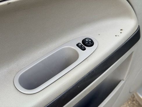 Used 2007 Chevrolet HHR LT image 15