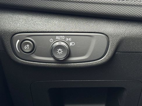 Used 2026 Chevrolet TrailBlazer LS w/ LS Confidence Package image 32