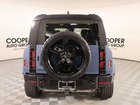 Used 2025 Land Rover Defender 110 X-Dynamic SE AWD/4WD image 22