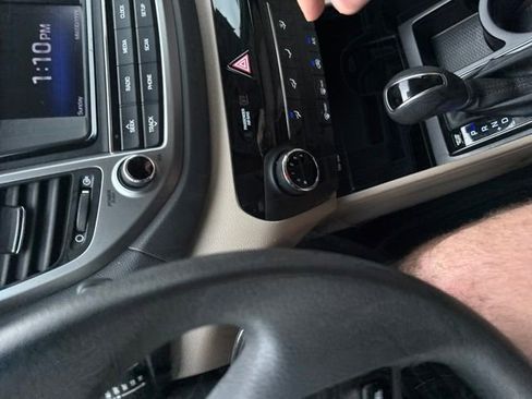 Used 2017 Hyundai Tucson SE FWD image 26