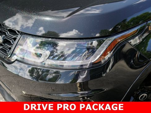 Used 2019 Land Rover Range Rover Sport SVR image 3