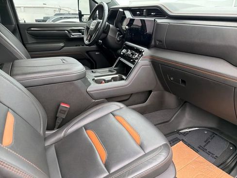 Used 2024 GMC Sierra 2500 AT4 w/ AT4 Premium Plus Package AWD/4WD image 24