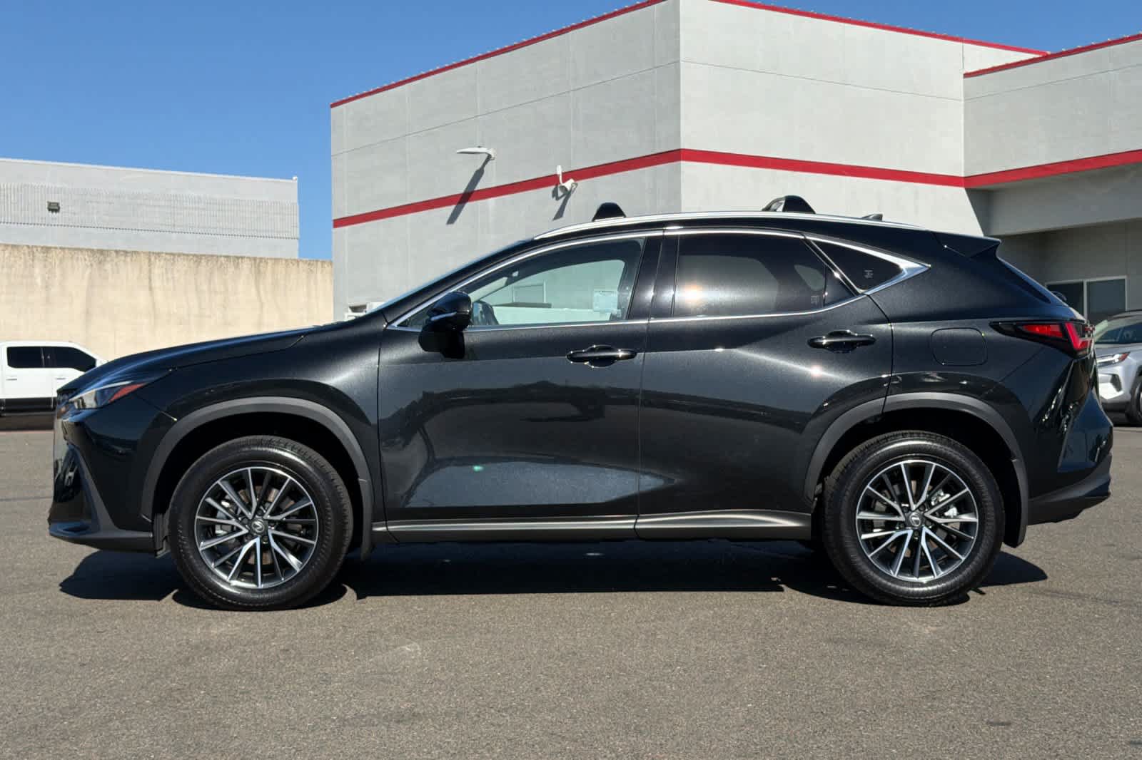 Certified 2026 Lexus NX 350h AWD w/ Accessory Package (2T) image 9