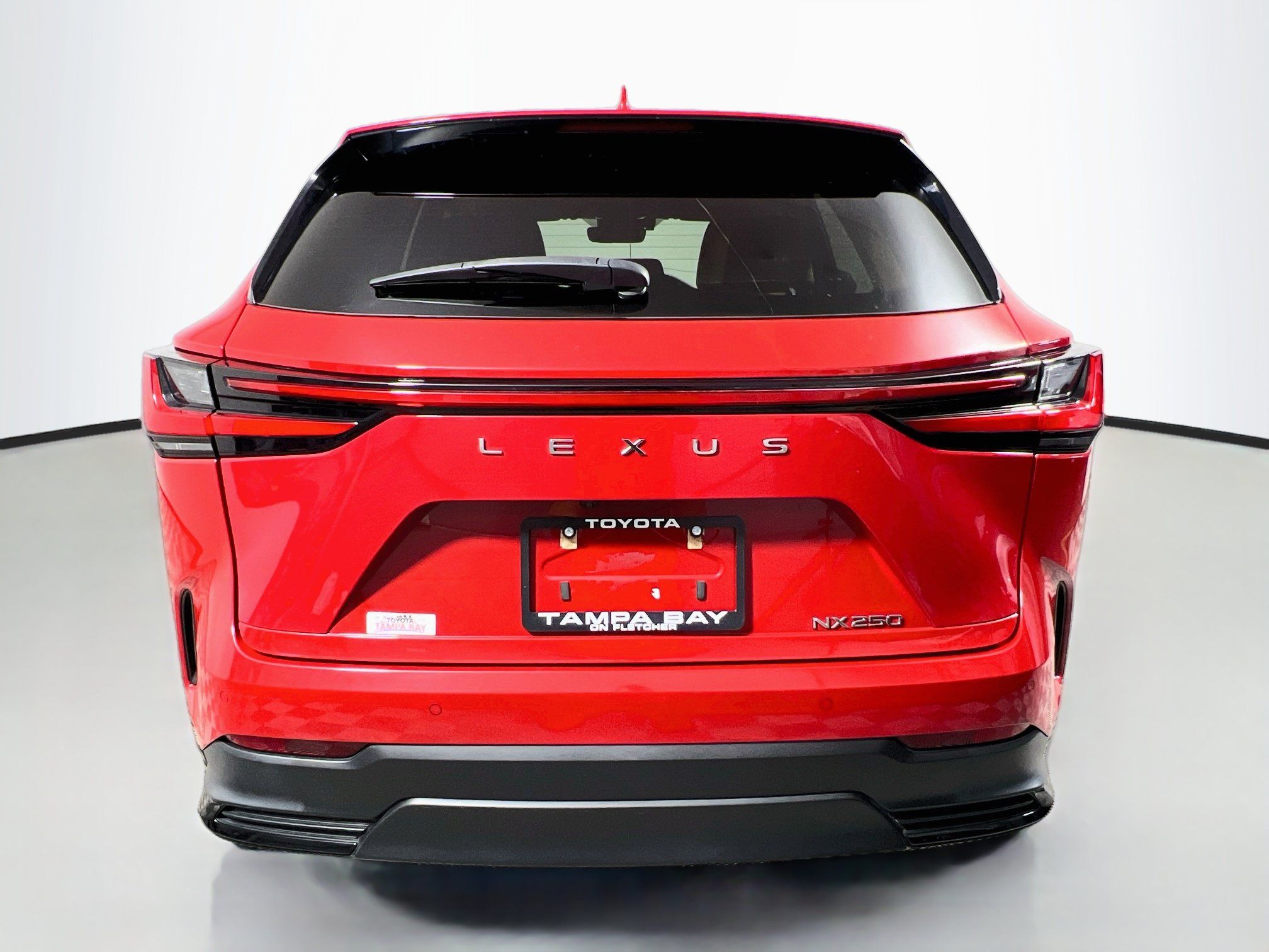 Used 2025 Lexus NX 250 FWD w/ Towing Package (2000 Lbs) image 6