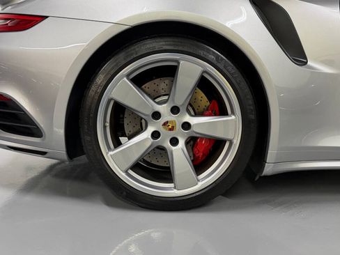 Used 2017 Porsche 911 4 Coupe AWD/4WD image 40
