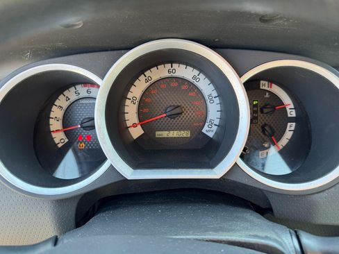 Used 2011 Toyota Tacoma 2WD Double Cab w/ Convenience Pkg image 32