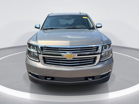 Used 2017 Chevrolet Tahoe Premier AWD/4WD image 2