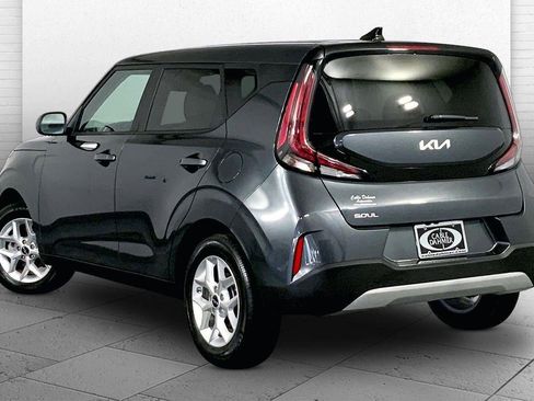 Certified 2025 Kia Soul LX w/ LX Technology Package image 11