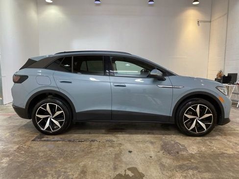 Used 2024 Volkswagen ID.4 Pro S AWD/4WD image 6