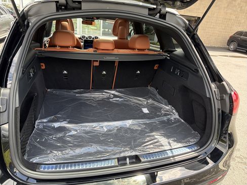 Used 2026 Mercedes-Benz GLC 300 4MATIC image 28