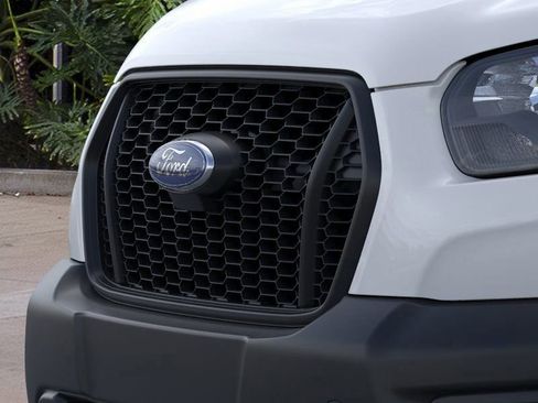 New 2025 Ford Transit 250 148 Medium Roof image 17