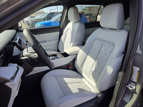 New 2026 Jeep Cherokee Overland image 14