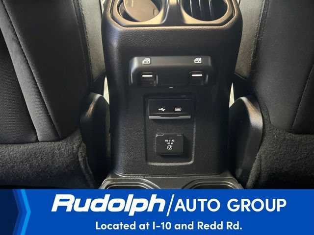 Used 2019 Jeep Wrangler Unlimited Sahara AWD/4WD image 30
