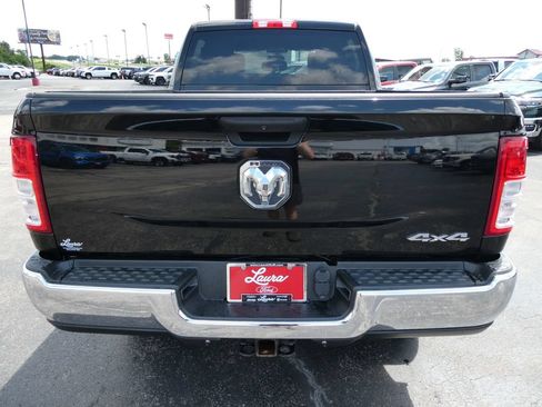Used 2021 RAM 2500 Tradesman w/ Chrome Appearance Group AWD/4WD image 6