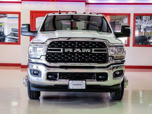 Used 2024 RAM 3500 Big Horn image 7