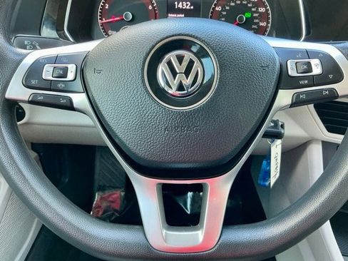 Used 2019 Volkswagen Jetta S image 17